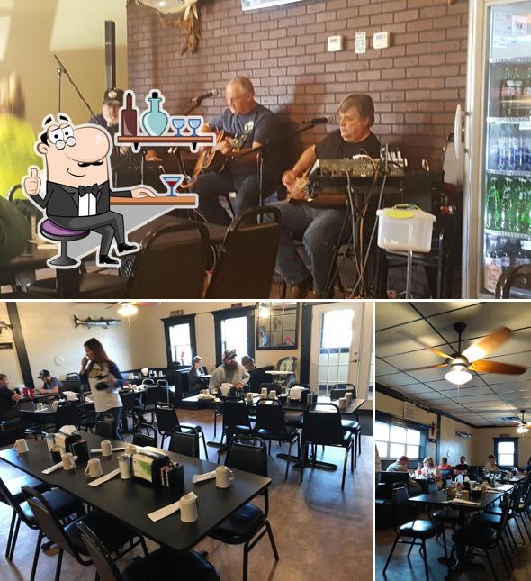 Brenda's Cafe, 3555 US62 in Mountain Home Restaurant reviews
