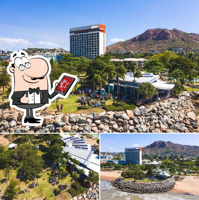 The Surf Club Townsville in Townsville Restaurant reviews