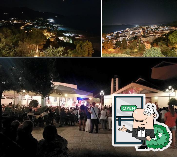 Goditi la vista dall'area esterna di Pizzeria Da Christian