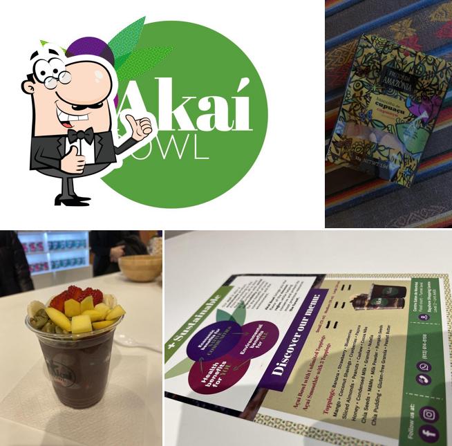 Akai bowl health food smoothie and bowl of Acai in Ottawa Restaurant