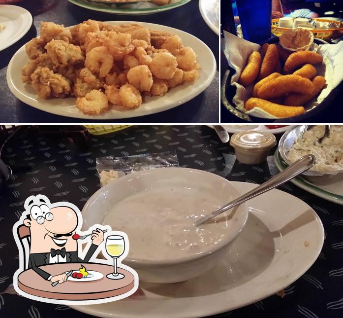 Jones' Seafood House in Oak Island Restaurant menu and reviews
