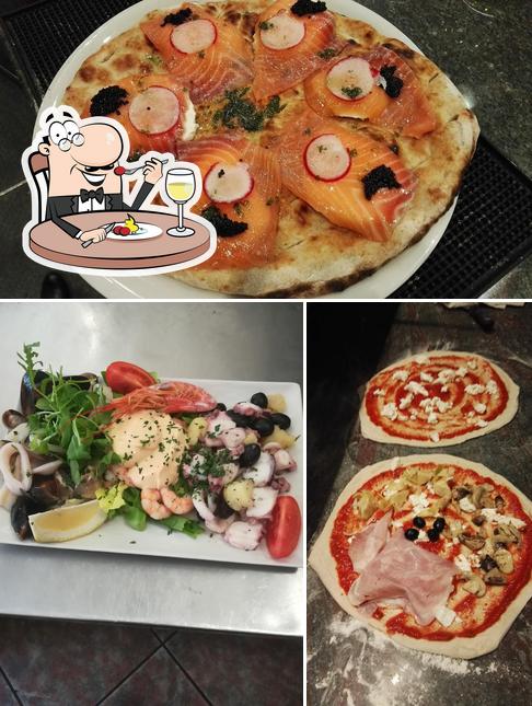 Essen im Pizzeria-Trattoria New Gallery