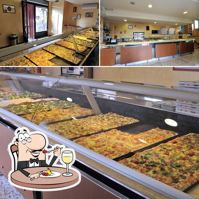 Questa è la immagine che raffigura la cibo e interni di Il Vizio della Pizza