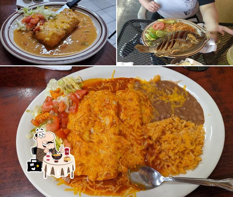 Блюда в "La Cocinita Mexican Restaurant"