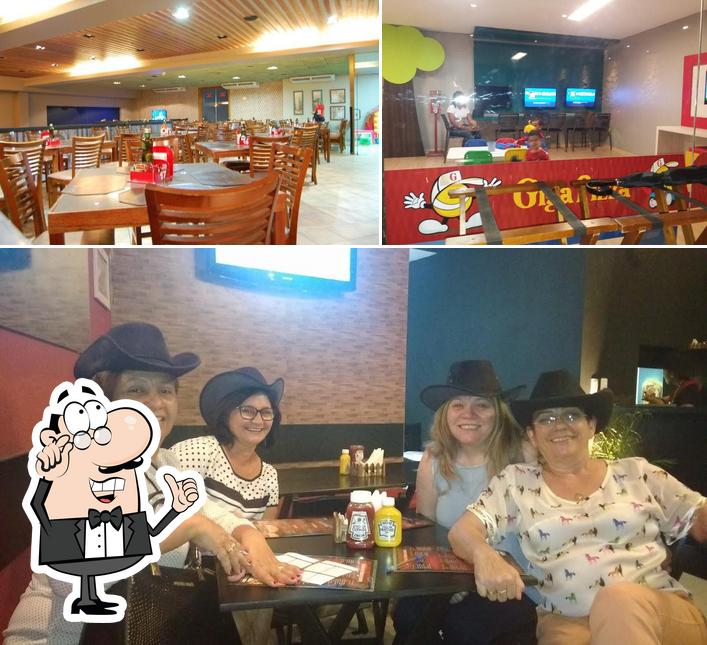 Veja imagens do interior do Giga Pizza