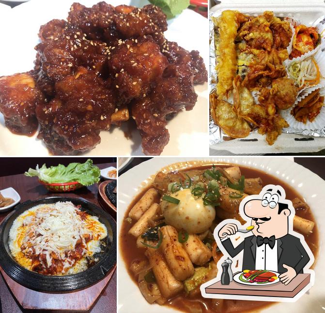 Блюда в "Yoon's Kitchen Korean Food & Chicken"