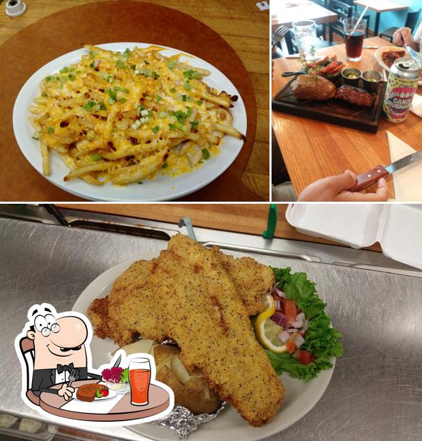 Green Bay Bar & Grill in Wever Restaurant menu and reviews