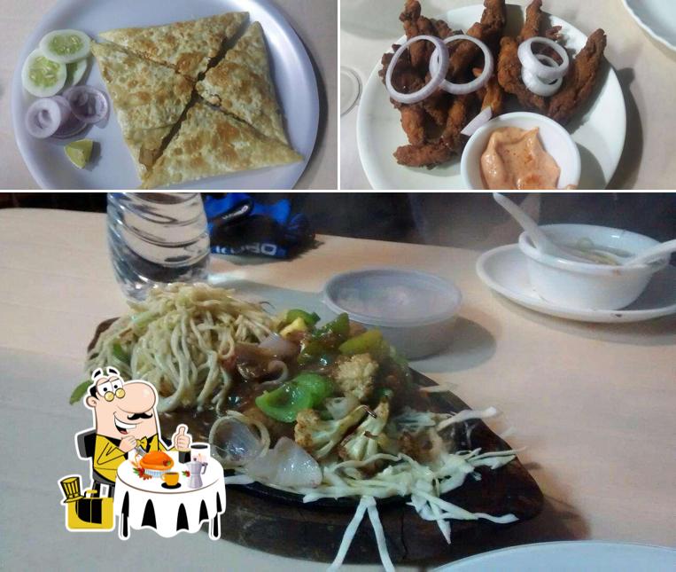 Food at Food N Snax