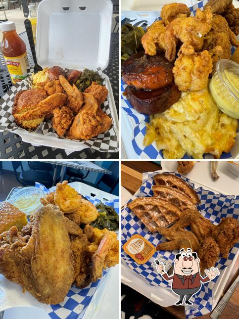 Restaurante Family Chicken and Waffles Seafood and Soulfood, Easton