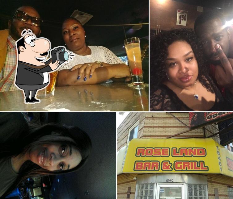 Roseland Bar & Grill in Detroit Restaurant menu and reviews