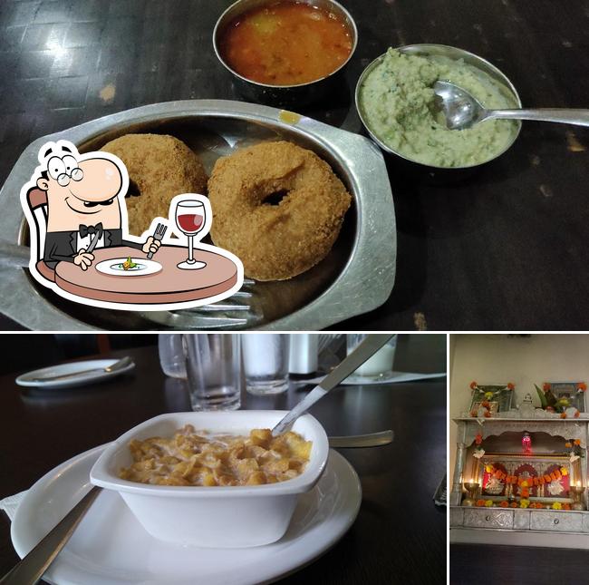The restaurant's food and exterior