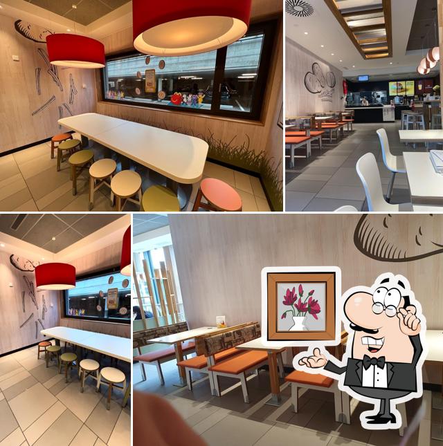 L'intérieur de McDonald's Vaduz