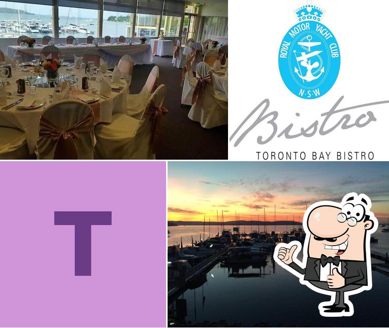 Find the best place to eat in Toronto, New South Wales, summer 2024