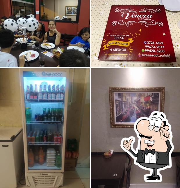 O interior do Veneza Pizzaria