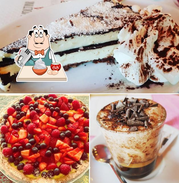 Macondo Cafe serve un'ampia selezione di dolci