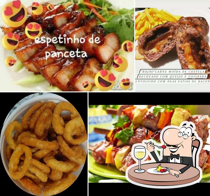 Comida em Casa de espetinhos d'familia são marcos