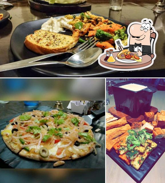 Try out pizza at VarieTEA