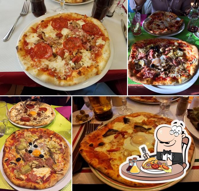Prenez des pizzas à Pizza Del Castello