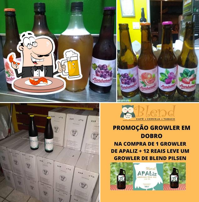 Você pode tomar uma tulipa de cerveja leve ou escura