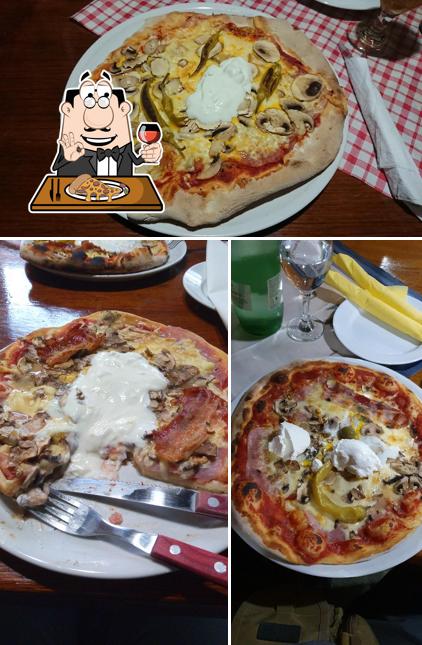 Ordina tra le svariate varianti di pizza