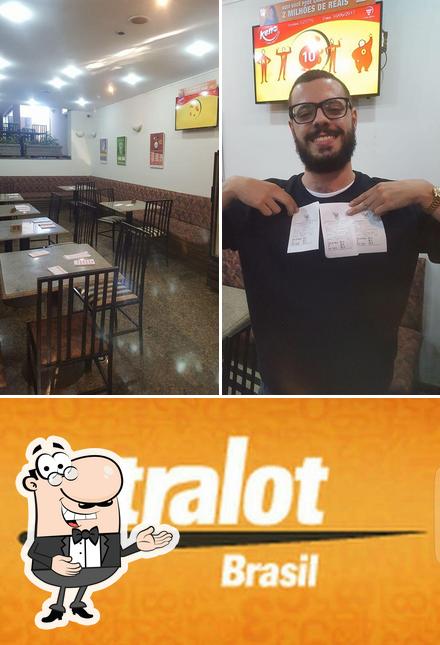 Here's a picture of Escritório Lounge Bar Jacutinga MG