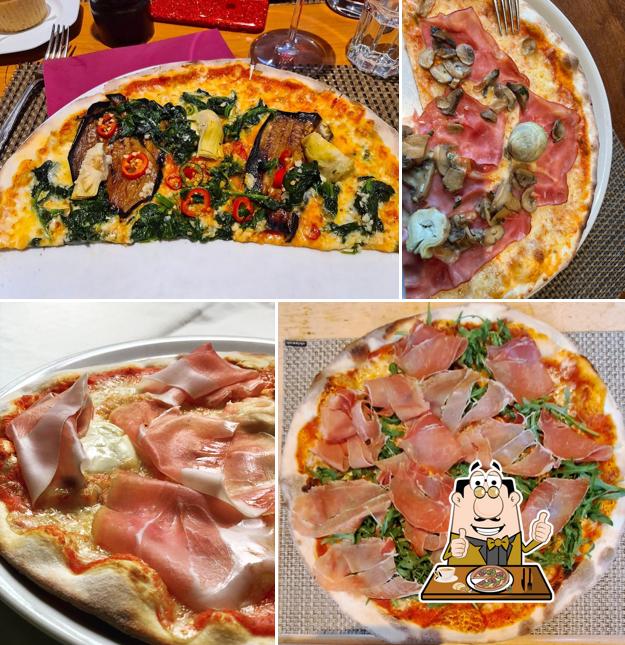 Bestellt diverse Variationen von Pizza