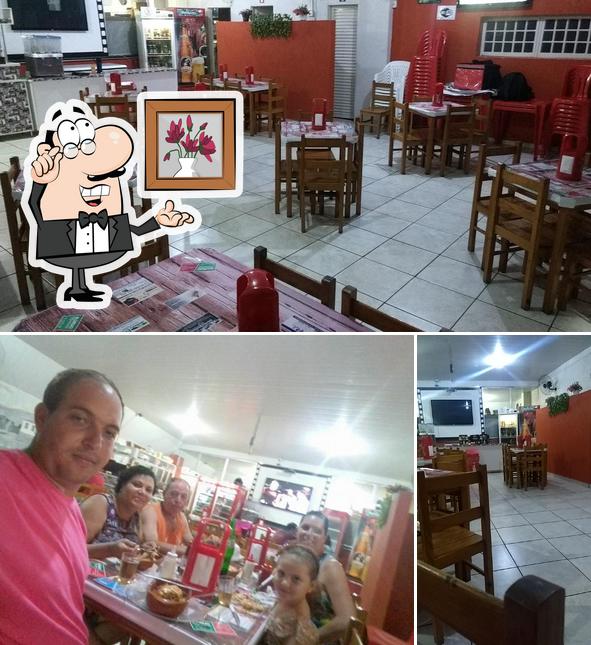 O interior do Tatal Lanches