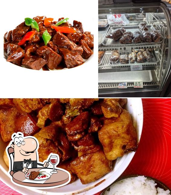 New China Foods Millbrae ofrece platos con carne