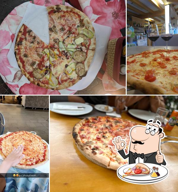 Scegli tra le svariate varianti di pizza