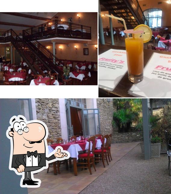Voici la photo affichant la intérieur et boisson sur Restaurant Le Clos Occitan