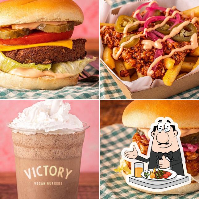 Еда в "Victory Burgers"