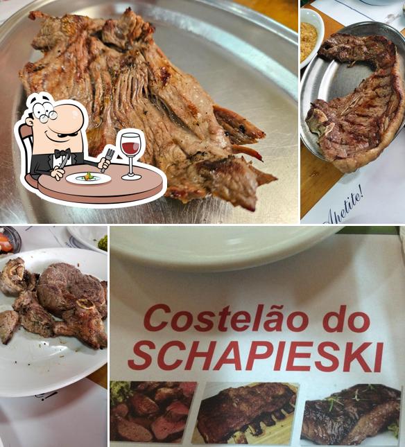 Costeletas de porco em Costelão Do Schapieski