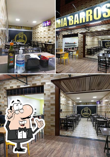 O interior do Pizzaria Barros