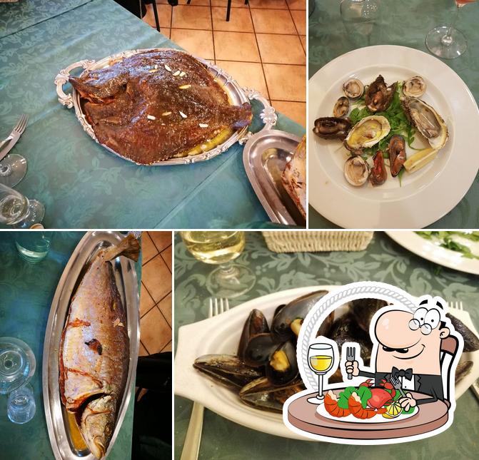 Закажите блюда с морепродуктами в "Ristorante Marzia"