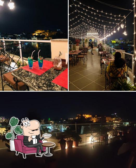 The interior of Daagla Restaurant (Lake Side Rooftop Restaurant Udaipur)