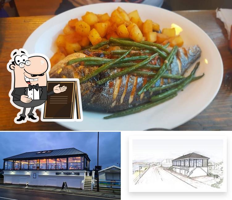 Among different things one can find exterior and seafood at The Bandstand Restaurant and Cafe
