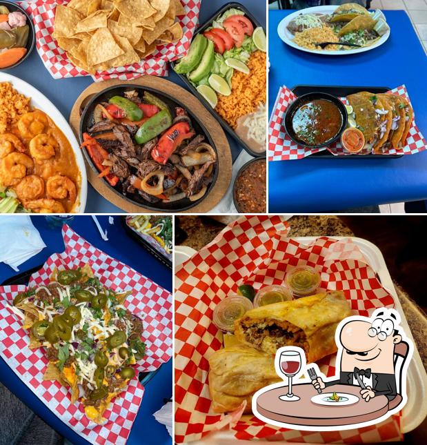 Oasis Mexican Restaurant in Crest Hill Restaurant menu and reviews