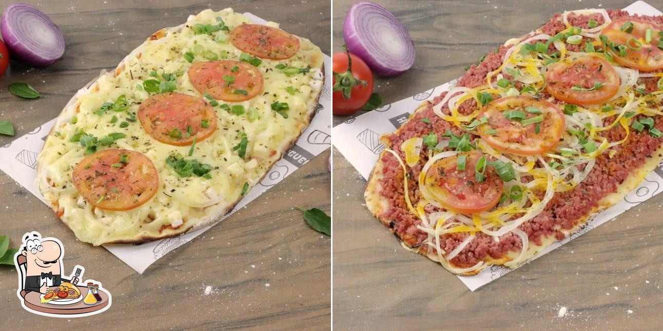 Peça diversos estilos de pizza