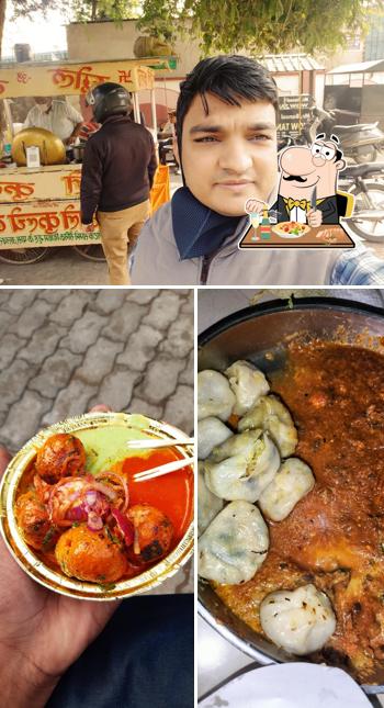 MOMOS ADDA