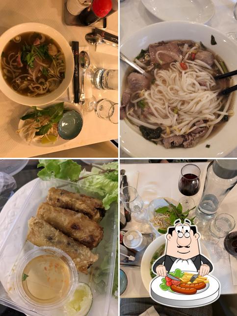 Food at Restaurant Petit Saigon