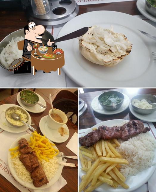 Comida em Churrasqueto