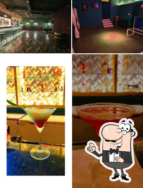 LEVEL 6 BAR
