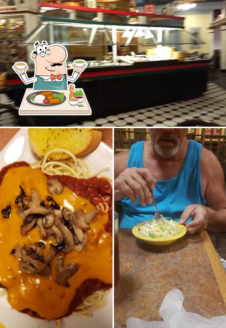 Pizza Inn, Shopping Centre, 2211 St Andrew St in Tarboro Restaurant