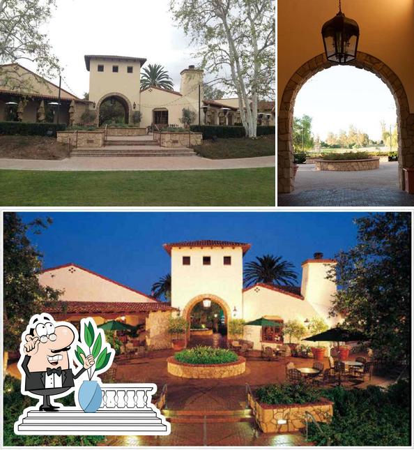 Oak Creek Cafe in Lake Forest Restaurant menu and reviews