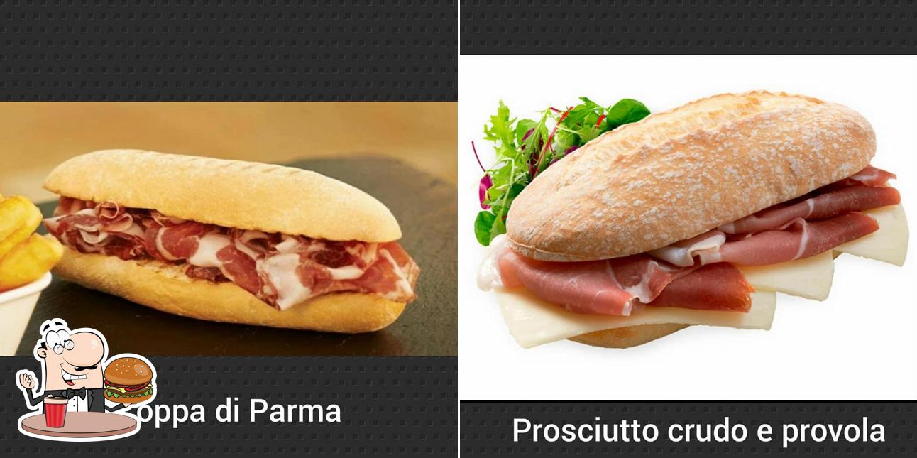 Prova un hamburger a Bar Riva