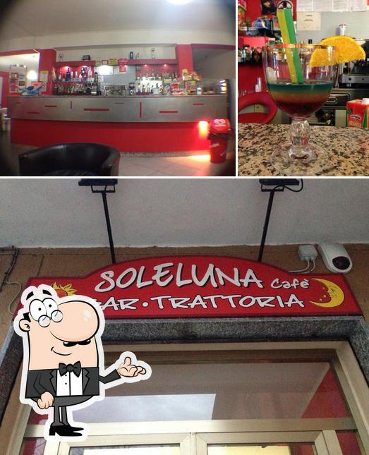 La foto della interni e bevanda di Bar Soleluna