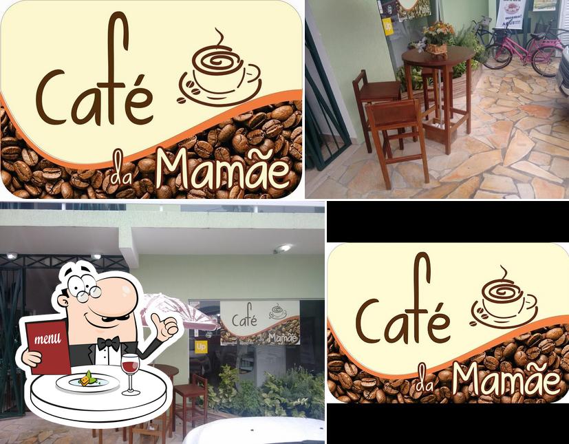 Entre diversos coisas, comida e interior podem ser encontrados no Café da Mamãe