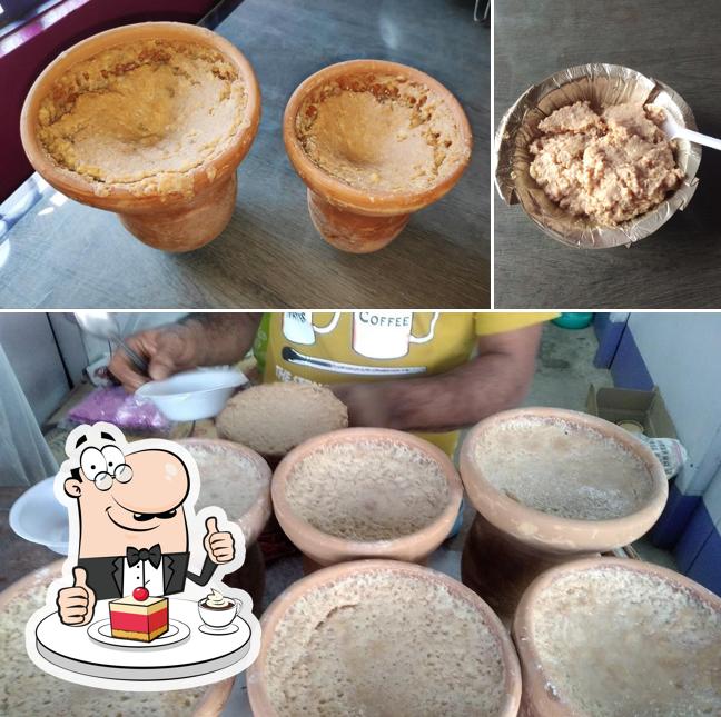 Mahaprabhu Dodhi Vandar provides a selection of sweet dishes