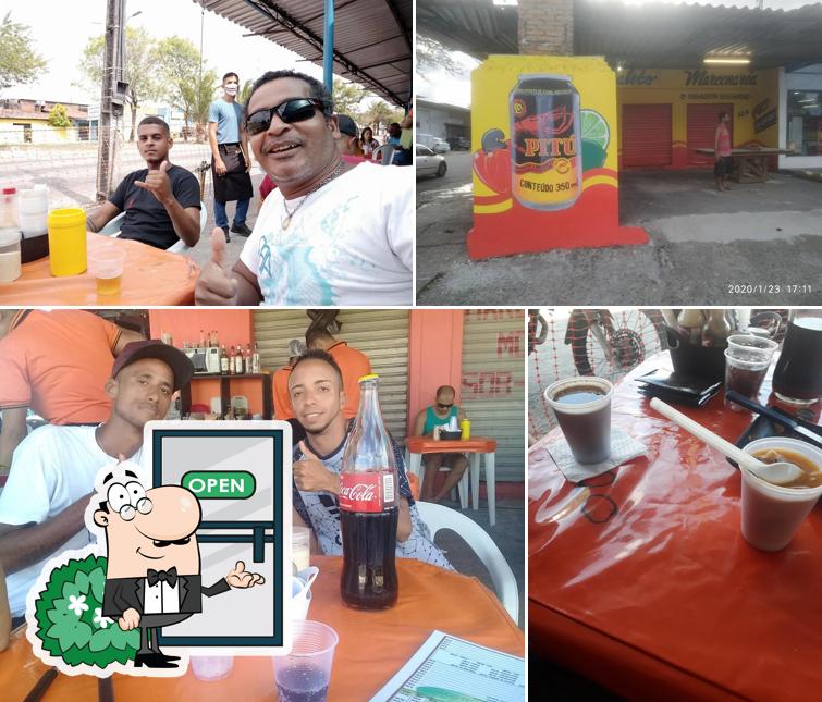 Esta é a ilustração ilustrando exterior e interior no Esquina do Galeto