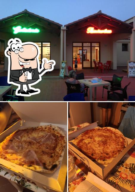 Vedi la immagine di Pizzeria di Marina perd'e sale